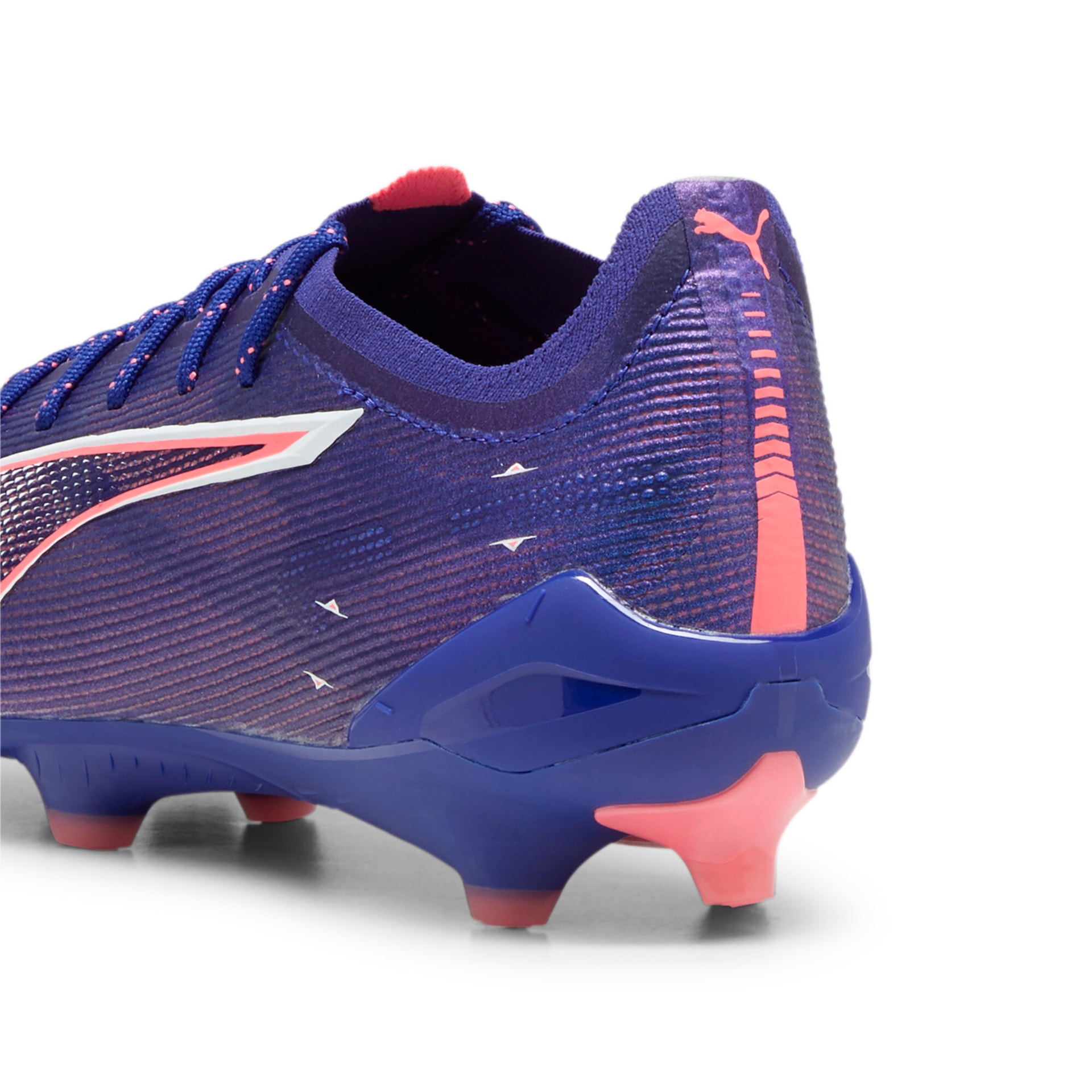 Puma Herren Ultra 5 Ultimate FG/AG Fußballschuh lila-blau 46