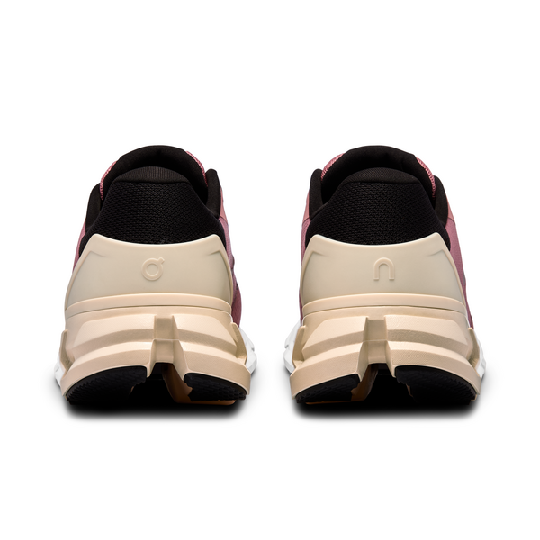 ON Damen Cloudflyer 4 Laufschuh rosa/pink-beige