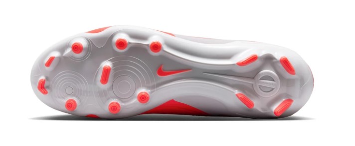 Nike Herren Tiempo Legend 10 Academy Fußballschuh FG/MG neon coral, weiß 45