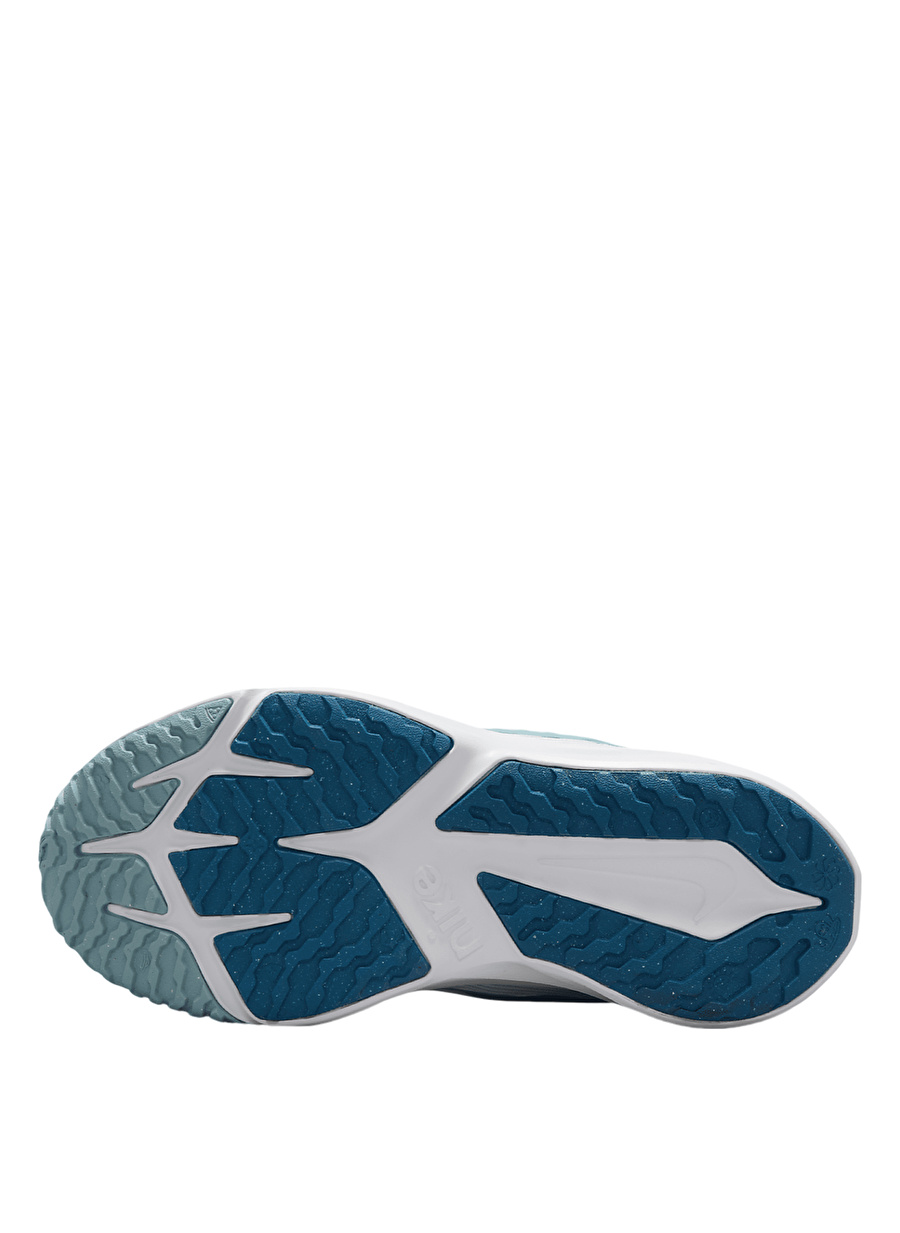 Nike Kinder Star Runner 4 Fitness/ Freizeitschuh hellblau, weiß