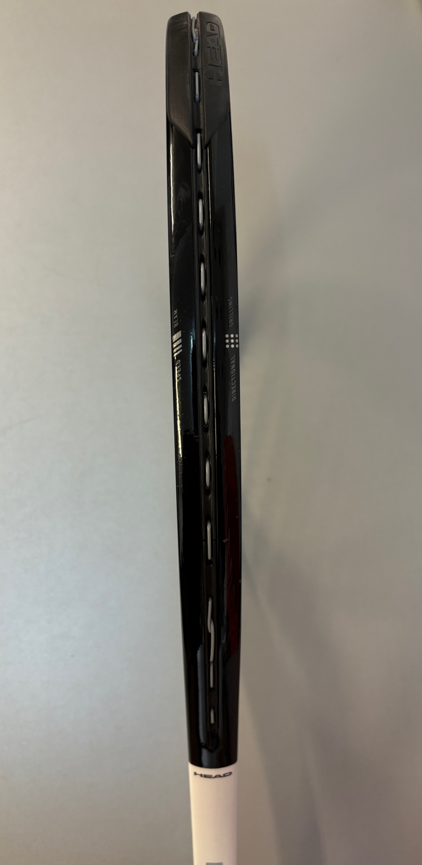 Head Speed Team 700 Tennisschläger (gebraucht) besaitet schwarz-weiß